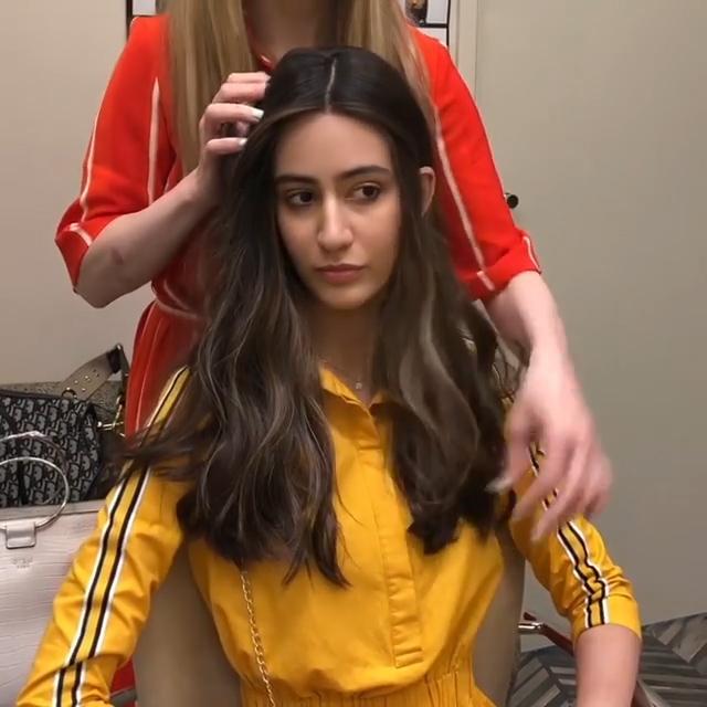 Beauty Long Wavy Women's Wig Natural Heat Resistant for Women