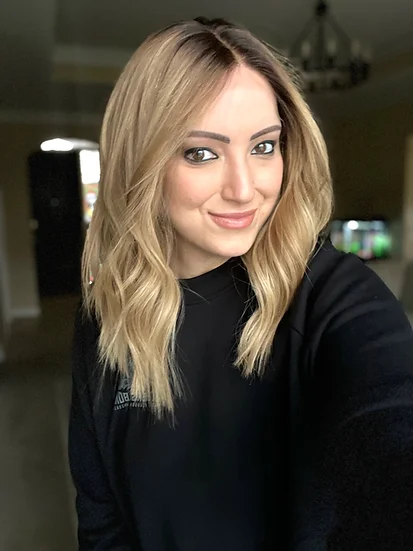 Women's New Warm Gold Medium Wig